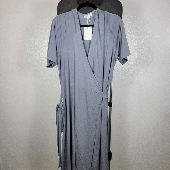 Barefoot Dreams Luxe Milk Jersey 3/4 Sleeve Wrap Dress Size 1X Waterloo Gray - Picture 1 of 7